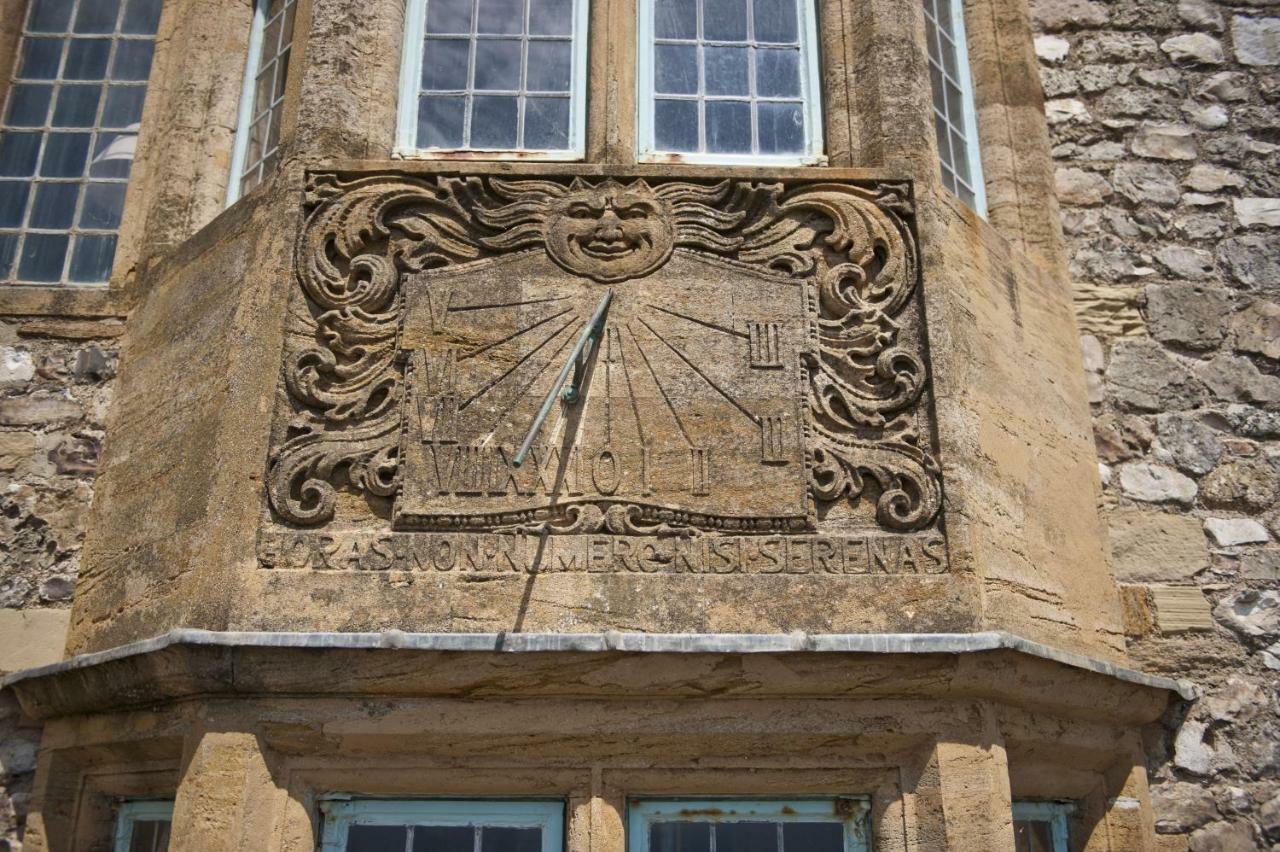 Sundial House Lyme Regis Exterior foto